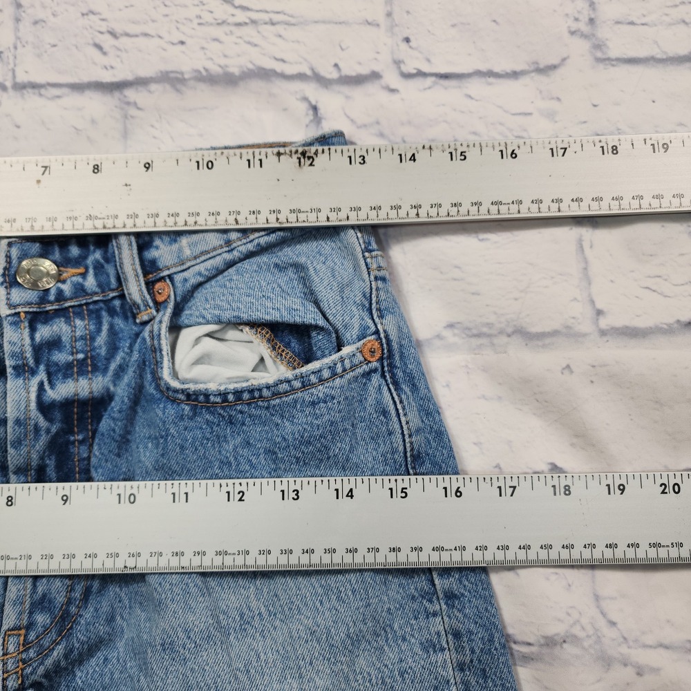Zara WOMENS SIZE 4 High Rise Straight Leg Jean Raw Hem Mid Wash - Picture 6 of 14